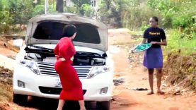 Il perd tout contrôle chaque fois qu’il est en présence de sa ménagère.